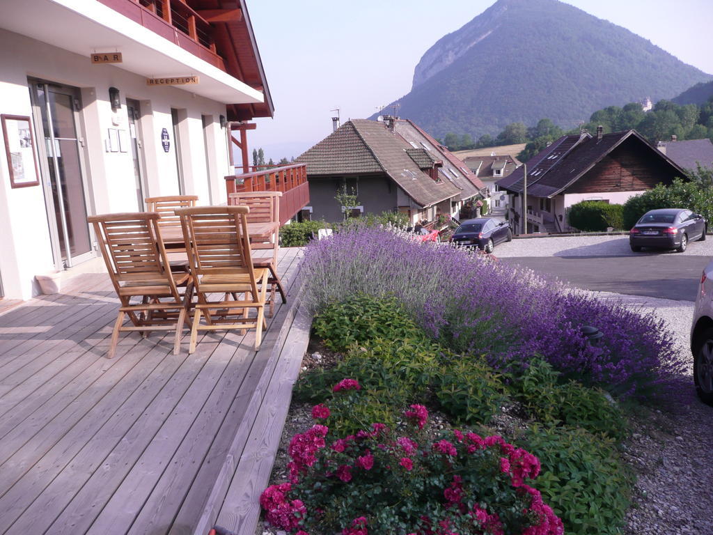 Hotel Golf Et Montagne Talloires Exterior photo